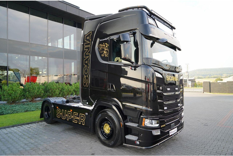 Scania S 500 - Nyergesvontató: 3 kép. Scania S 500 - Nyergesvontató: 3 kép.
