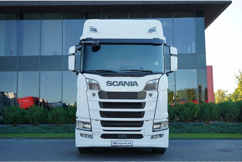 Scania S 500 / RETARDER / I-PARK COOL / NAVI - Nyergesvontató: 4 kép. Scania S 500 / RETARDER / I-PARK COOL / NAVI - Nyergesvontató: 4 kép.