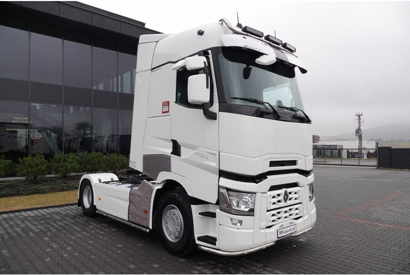 Scania T 520 / 13 L / RETARDER / I-PARK COOL OPONY 100% / PO KONTRAKCIE - Nyergesvontató: 3 kép. Scania T 520 / 13 L / RETARDER / I-PARK COOL OPONY 100% / PO KONTRAKCIE - Nyergesvontató: 3 kép.