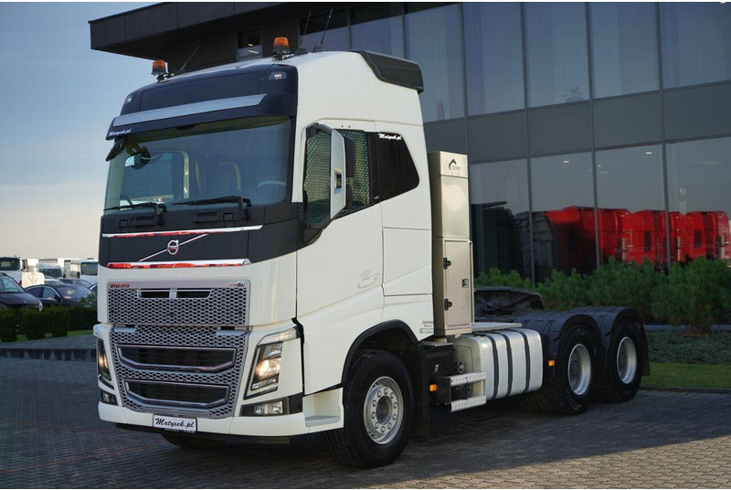 Volvo FH 16 / 660 / 6x4 / DMC: 180.000 KG !! / RETARDER / EURO 6 / I-P - Nyergesvontató: 4 kép. Volvo FH 16 / 660 / 6x4 / DMC: 180.000 KG !! / RETARDER / EURO 6 / I-P - Nyergesvontató: 4 kép.