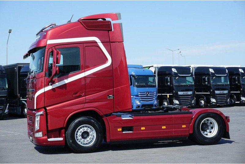 Volvo FH / 500 / EURO 6 / ACC / I -COOL / GLOBETROTTER - Nyergesvontató: 4 kép. Volvo FH / 500 / EURO 6 / ACC / I -COOL / GLOBETROTTER - Nyergesvontató: 4 kép.