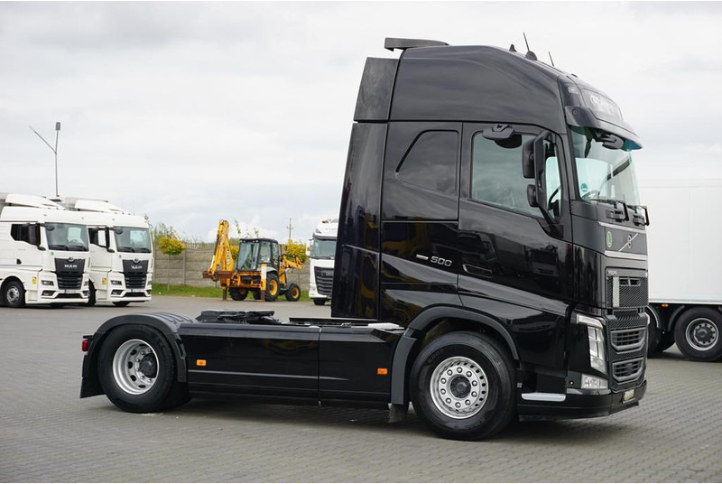 Volvo FH / 500 / I - SAVE / EURO 6 / ACC / XL / I - COOL - Nyergesvontató: 4 kép. Volvo FH / 500 / I - SAVE / EURO 6 / ACC / XL / I - COOL - Nyergesvontató: 4 kép.