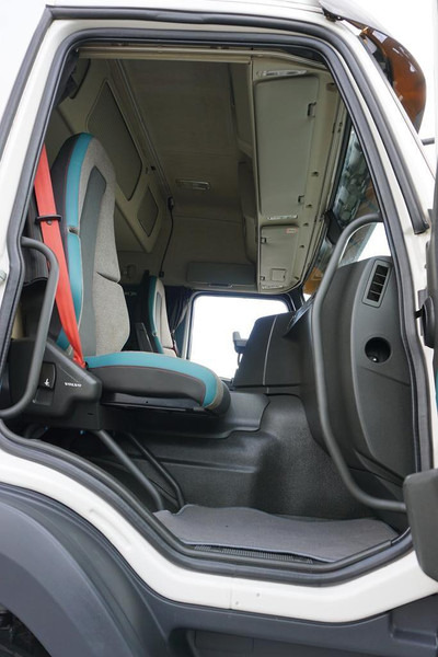 Volvo FM / 450 / ACC / EURO 6 / PEŁNY ADR / WAGA 6692 KG / KOMPRESOR lízing Volvo FM / 450 / ACC / EURO 6 / PEŁNY ADR / WAGA 6692 KG / KOMPRESOR: 8 kép. Volvo FM / 450 / ACC / EURO 6 / PEŁNY ADR / WAGA 6692 KG / KOMPRESOR lízing Volvo FM / 450 / ACC / EURO 6 / PEŁNY ADR / WAGA 6692 KG / KOMPRESOR: 8 kép.