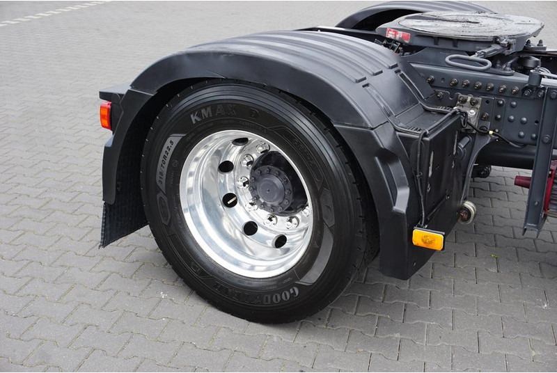 Volvo FM / 450 / ACC / EURO 6 / PEŁNY ADR / WAGA 6692 KG / KOMPRESOR lízing Volvo FM / 450 / ACC / EURO 6 / PEŁNY ADR / WAGA 6692 KG / KOMPRESOR: 19 kép. Volvo FM / 450 / ACC / EURO 6 / PEŁNY ADR / WAGA 6692 KG / KOMPRESOR lízing Volvo FM / 450 / ACC / EURO 6 / PEŁNY ADR / WAGA 6692 KG / KOMPRESOR: 19 kép.