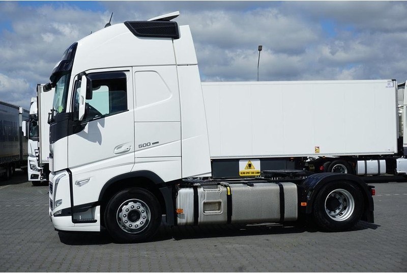 Volvo VOLVO / FH / 500 / I – SAVE / XL / EURO 6 / ACC / I -COOL / NOWY - Nyergesvontató: 4 kép. Volvo VOLVO / FH / 500 / I – SAVE / XL / EURO 6 / ACC / I -COOL / NOWY - Nyergesvontató: 4 kép.