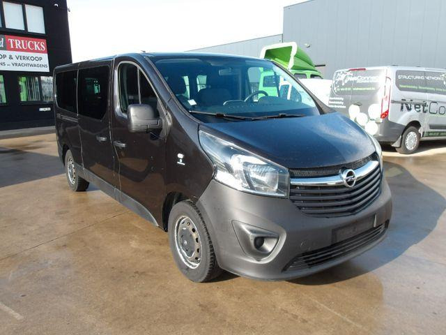 Opel Vivaro - Furgon: 2 kép. Opel Vivaro - Furgon: 2 kép.