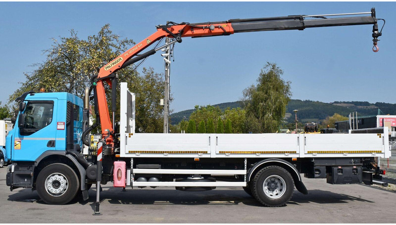 Renault C 320 - Platós teherautó, Darus autó: 5 kép. Renault C 320 - Platós teherautó, Darus autó: 5 kép.