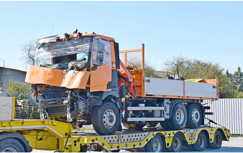 Renault C 380 - Billenőplatós teherautó, Darus autó: 1 kép. Renault C 380 - Billenőplatós teherautó, Darus autó: 1 kép.