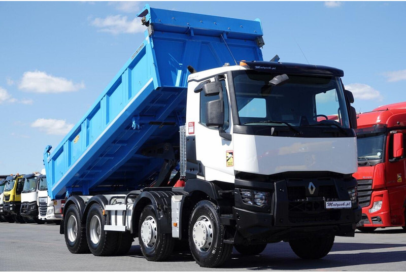 Renault C 460 - Billenőplatós teherautó: 4 kép. Renault C 460 - Billenőplatós teherautó: 4 kép.