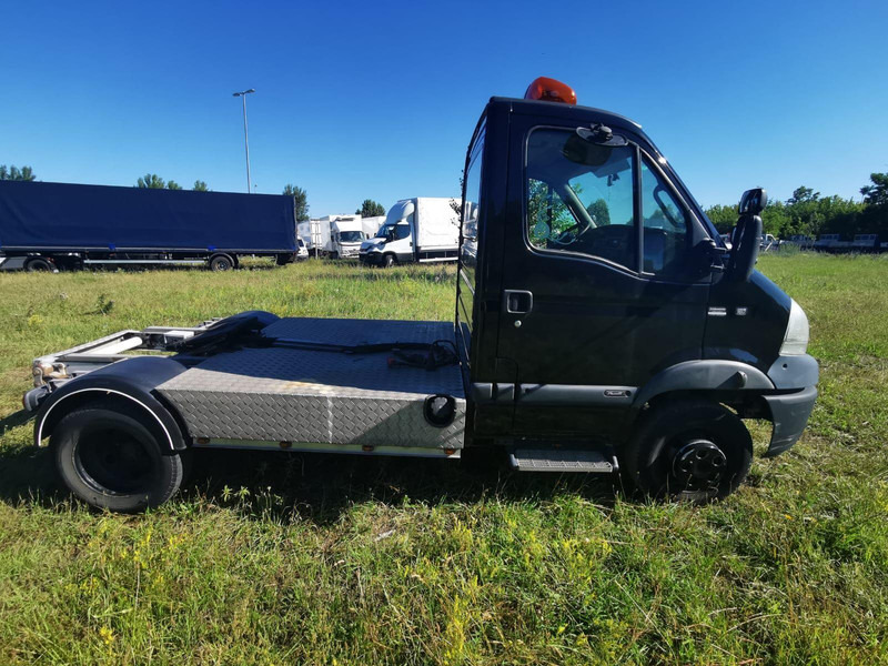 Renault MASCOTT 160 DXi - BE Mini Trekker - SZM - 3.5t - BE nyergesvontató: 3 kép. Renault MASCOTT 160 DXi - BE Mini Trekker - SZM - 3.5t - BE nyergesvontató: 3 kép.