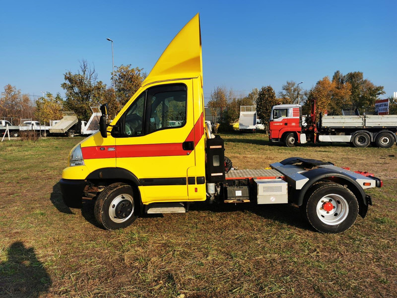 Renault MASCOTT 160 dxi BE Mini Trekker - SZM - 3.5t - BE nyergesvontató: 3 kép. Renault MASCOTT 160 dxi BE Mini Trekker - SZM - 3.5t - BE nyergesvontató: 3 kép.