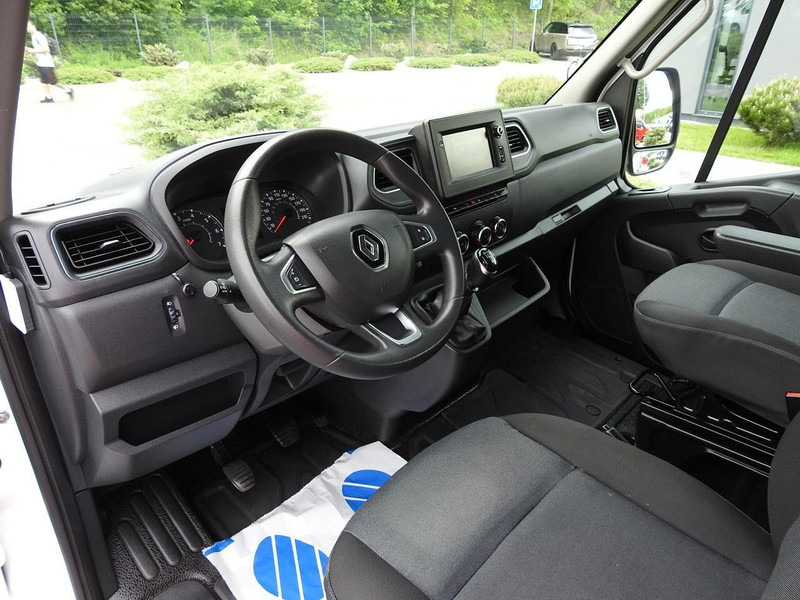 Renault MASTER FURGON BRYGADÓWKA  6 MIEJSCA TEMPOMAT NAWIGACJA KLIMATYZA - Minibusz, Kisbusz: 2 kép. Renault MASTER FURGON BRYGADÓWKA  6 MIEJSCA TEMPOMAT NAWIGACJA KLIMATYZA - Minibusz, Kisbusz: 2 kép.