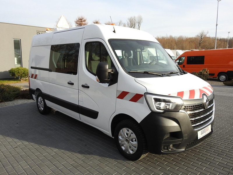 Renault MASTER FURGON BRYGADÓWKA 7 MIEJSC TEMPOMAT KLIMATYZACJA LEDY 1 - Minibusz, Kisbusz: 4 kép. Renault MASTER FURGON BRYGADÓWKA 7 MIEJSC TEMPOMAT KLIMATYZACJA LEDY 1 - Minibusz, Kisbusz: 4 kép.