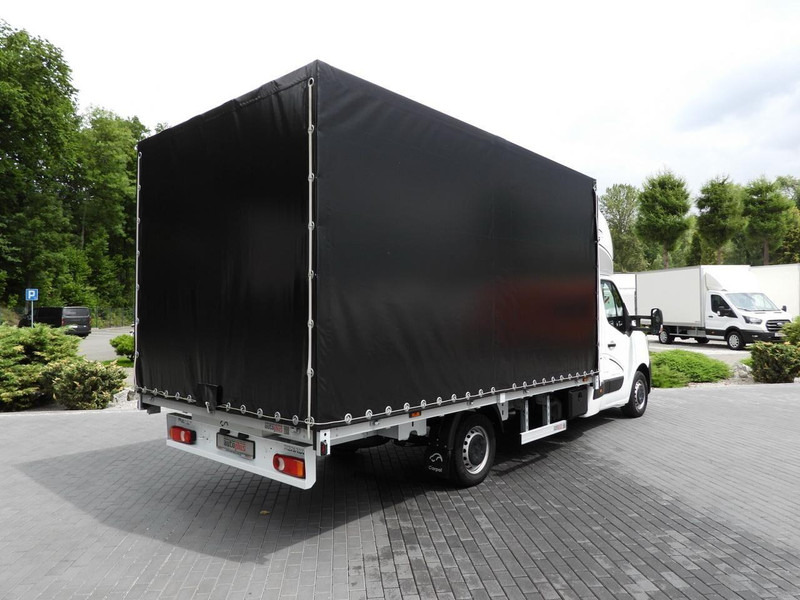 Renault MASTER - Dobozos felépítményű teherautó: 3 kép. Renault MASTER - Dobozos felépítményű teherautó: 3 kép.