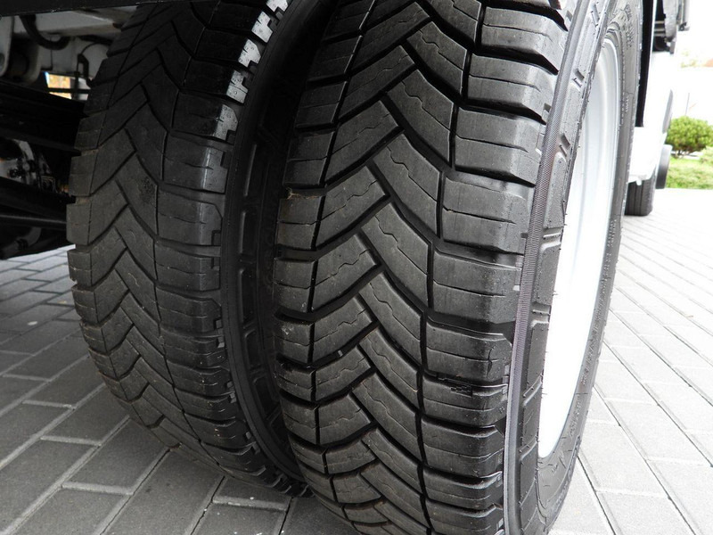 Platós kisteherautó Renault MASTER SKRZYNIA TEMPOMAT NAWIGACJA BLIŹNIACZE KOŁA KLIMATYZACJA: 20 kép. Platós kisteherautó Renault MASTER SKRZYNIA TEMPOMAT NAWIGACJA BLIŹNIACZE KOŁA KLIMATYZACJA: 20 kép.