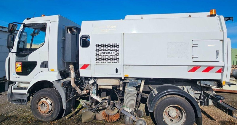 Renault MIDLUM 220 Dxi - Road sweeper truck - Utcaseprő gép: 4 kép. Renault MIDLUM 220 Dxi - Road sweeper truck - Utcaseprő gép: 4 kép.