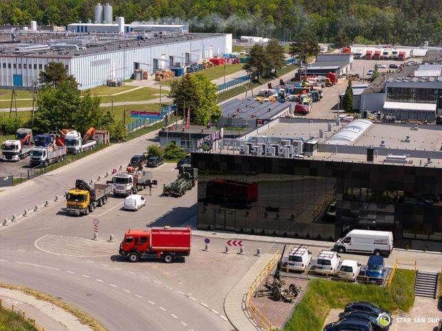 Renault MIDLUM 4x4 DOKA Brigade Double Cabin Camper - Alvaz teherautó, Darus autó: 2 kép. Renault MIDLUM 4x4 DOKA Brigade Double Cabin Camper - Alvaz teherautó, Darus autó: 2 kép.