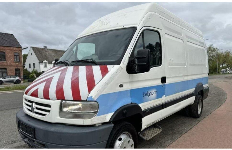 Renault Mascott 2.8 Van - Dobozos kisteherautó: 2 kép. Renault Mascott 2.8 Van - Dobozos kisteherautó: 2 kép.