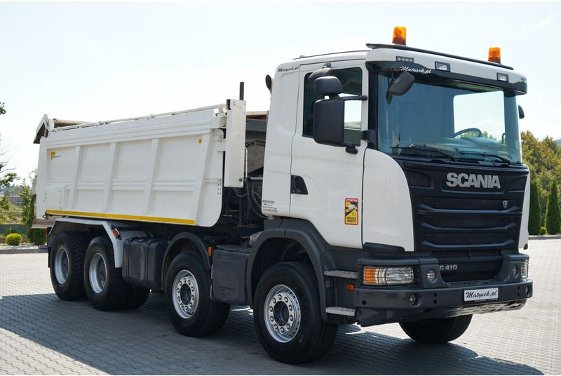 Scania G 410 / 8X4 / ZABUDOWA SAMOWYŁADOWCZA DO ASFALTU / 2X HYDROKLAPA - Útburkológép: 5 kép. Scania G 410 / 8X4 / ZABUDOWA SAMOWYŁADOWCZA DO ASFALTU / 2X HYDROKLAPA - Útburkológép: 5 kép.