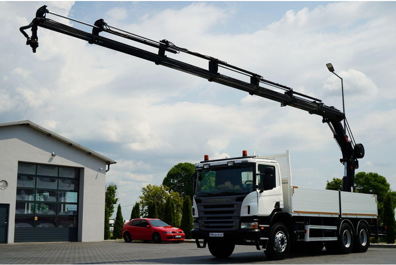 Scania P 360 / 6X4 / SKRZYNIOWY 4.85 + HDS HIAB 211 E-6 HIDUO / UDŹWIG - Platós teherautó, Darus autó: 2 kép. Scania P 360 / 6X4 / SKRZYNIOWY 4.85 + HDS HIAB 211 E-6 HIDUO / UDŹWIG - Platós teherautó, Darus autó: 2 kép.