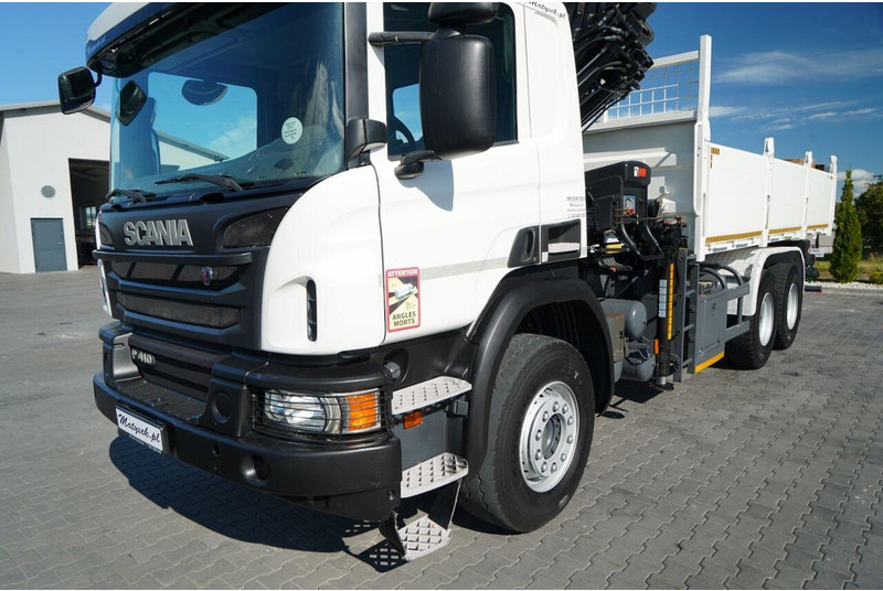 Billenőplatós teherautó, Darus autó Scania P 410 / 6x4 / WYWROTKA - 6 M + HDS HIAB XS 211 / STEROWANIE RADI: 17 kép.