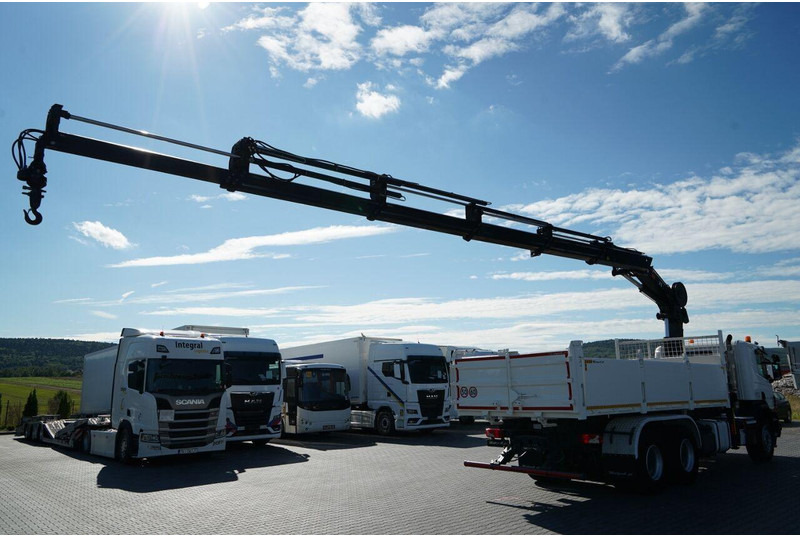 Billenőplatós teherautó, Darus autó Scania P 410 / 6x4 / WYWROTKA - 6 M + HDS HIAB XS 211 / STEROWANIE RADI: 8 kép.