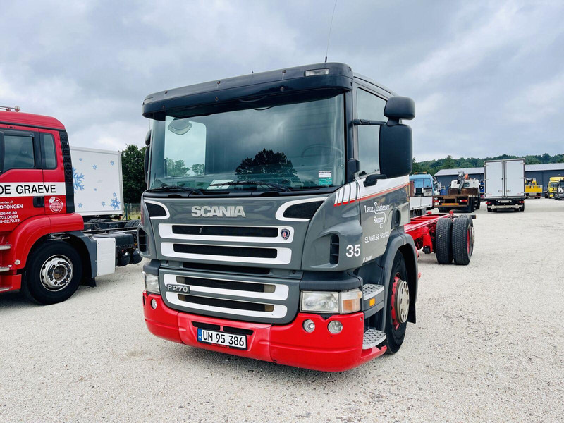 Scania P R 270 - Alvaz teherautó: 4 kép. Scania P R 270 - Alvaz teherautó: 4 kép.