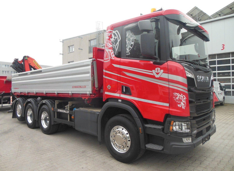 Scania R 580 8X4 + PALFINGER PK 19.001 crane - Billenőplatós teherautó, Darus autó: 2 kép. Scania R 580 8X4 + PALFINGER PK 19.001 crane - Billenőplatós teherautó, Darus autó: 2 kép.