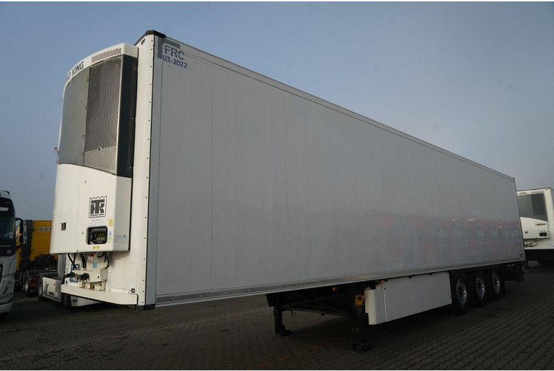 Schmitz Cargobull CHŁODNIA / THERMO KING SLX 300 / HAKÓWKA / OŚ PODNOSZONA / KOSZ - Félpótkocsi hűtős: 2 kép. Schmitz Cargobull CHŁODNIA / THERMO KING SLX 300 / HAKÓWKA / OŚ PODNOSZONA / KOSZ - Félpótkocsi hűtős: 2 kép.