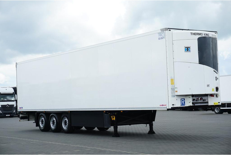 Schmitz Cargobull CHŁODNIA / TK SLX 300 - Félpótkocsi hűtős: 1 kép. Schmitz Cargobull CHŁODNIA / TK SLX 300 - Félpótkocsi hűtős: 1 kép.