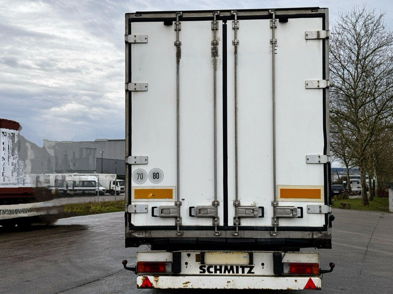 Schmitz Cargobull SKO 24 - Félpótkocsi dobozos: 4 kép. Schmitz Cargobull SKO 24 - Félpótkocsi dobozos: 4 kép.