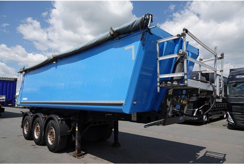 Schmitz Cargobull WYWROTKA 28 M3 / ALUMINIOWA / OŚ PODNOSZONA - Félpótkocsi billenőplatós: 2 kép. Schmitz Cargobull WYWROTKA 28 M3 / ALUMINIOWA / OŚ PODNOSZONA - Félpótkocsi billenőplatós: 2 kép.