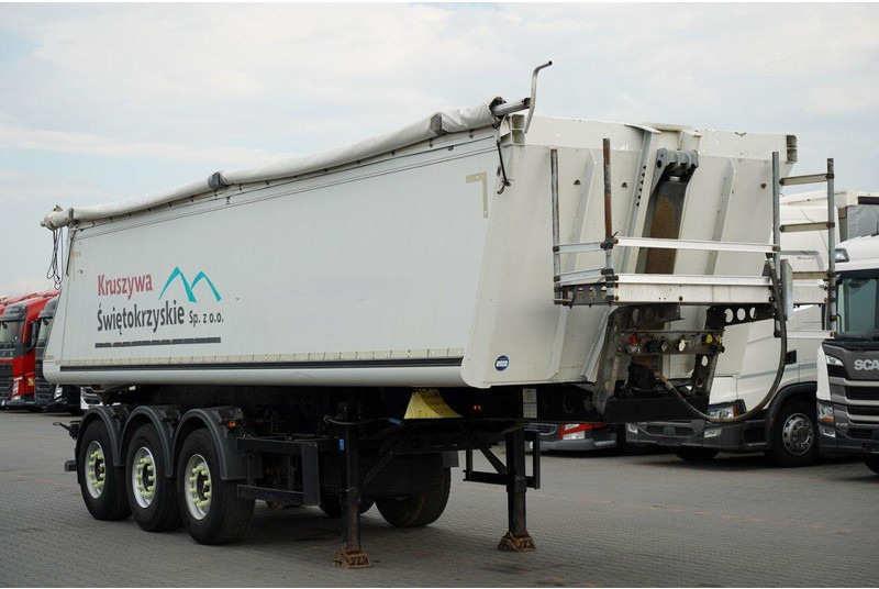 Schmitz Cargobull / WYWROTKA / ALUMINIOWA / OŚ PODNOSZONA / OSIE SAF / PO KONTRAKC - Félpótkocsi billenőplatós: 1 kép. Schmitz Cargobull / WYWROTKA / ALUMINIOWA / OŚ PODNOSZONA / OSIE SAF / PO KONTRAKC - Félpótkocsi billenőplatós: 1 kép.