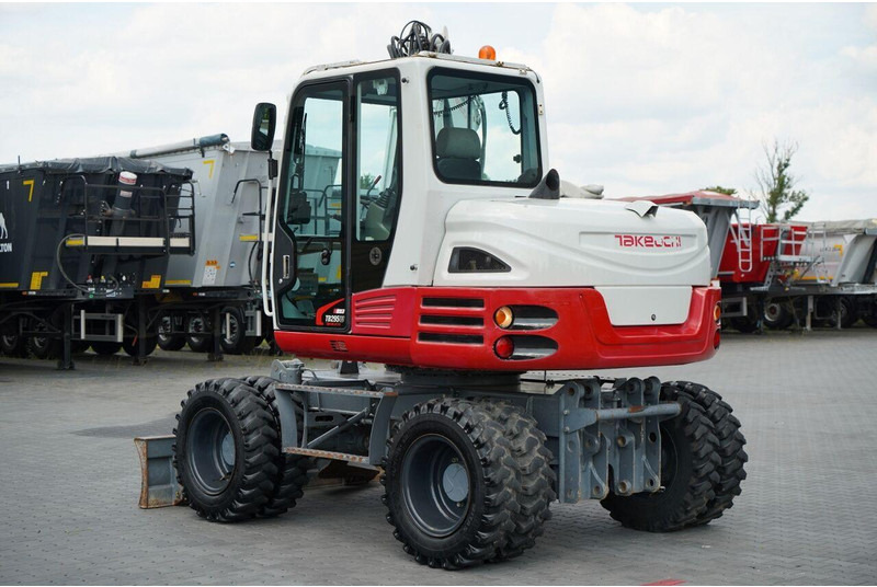 Takeuchi TB 295 W / KOPARKA KOŁOWA / 2016 ROK / PO KONTRAKCIE SERWISOWYM - Gumikerekes kotró: 3 kép. Takeuchi TB 295 W / KOPARKA KOŁOWA / 2016 ROK / PO KONTRAKCIE SERWISOWYM - Gumikerekes kotró: 3 kép.
