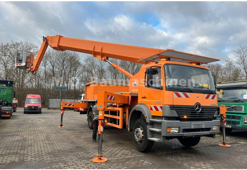 Mercedes-Benz Atego 1928 - Teherautó, Darus autó: 5 kép. Mercedes-Benz Atego 1928 - Teherautó, Darus autó: 5 kép.