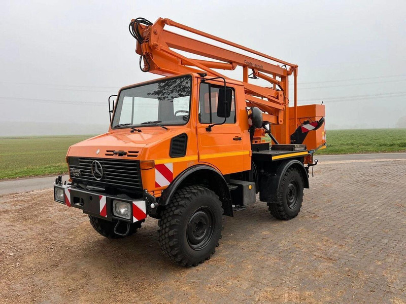 Mercedes-Benz Unimog 1200 4x4 - Lifting basket - Teherautó, Darus autó: 1 kép. Mercedes-Benz Unimog 1200 4x4 - Lifting basket - Teherautó, Darus autó: 1 kép.