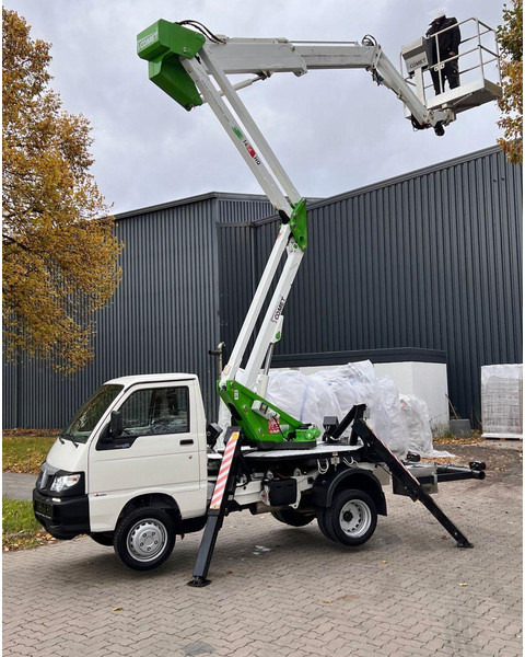 Piaggio Porter Maxxi COMET E50-2007 12 m - Teherautó, Darus autó: 3 kép. Piaggio Porter Maxxi COMET E50-2007 12 m - Teherautó, Darus autó: 3 kép.