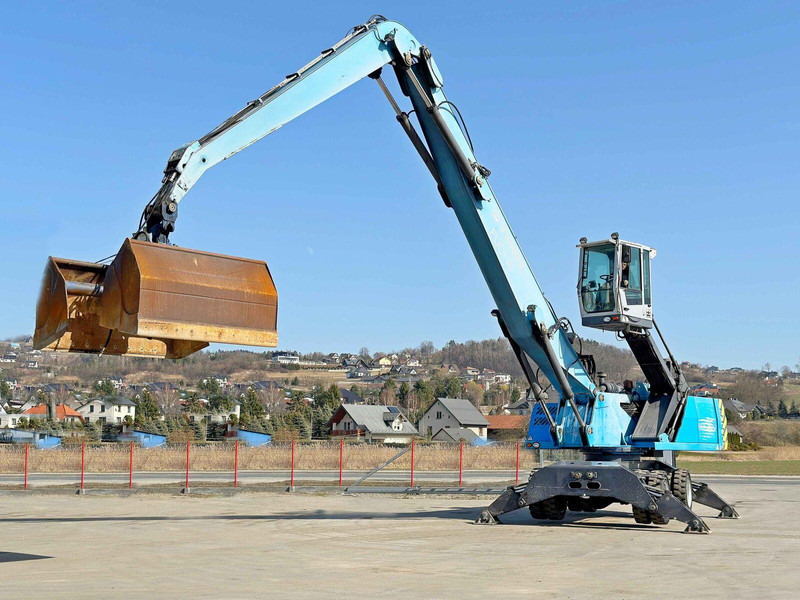 Terex FUCHS MHL 360 * Umschlagbagger * TOP - Gumikerekes kotró: 4 kép. Terex FUCHS MHL 360 * Umschlagbagger * TOP - Gumikerekes kotró: 4 kép.