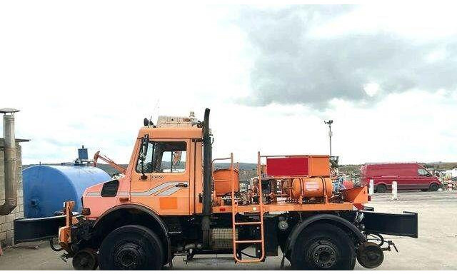 Unimog 1650 ZAGRO SCHIENEN TWO WAY RAIL ROAD - Rotációs kapa: 3 kép. Unimog 1650 ZAGRO SCHIENEN TWO WAY RAIL ROAD - Rotációs kapa: 3 kép.