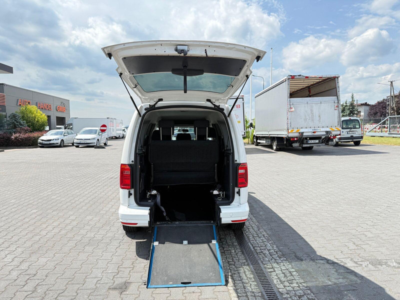 Volkswagen Caddy 2.0 TDI (7-Si.) DSG Maxi Family - Autó: 1 kép. Volkswagen Caddy 2.0 TDI (7-Si.) DSG Maxi Family - Autó: 1 kép.