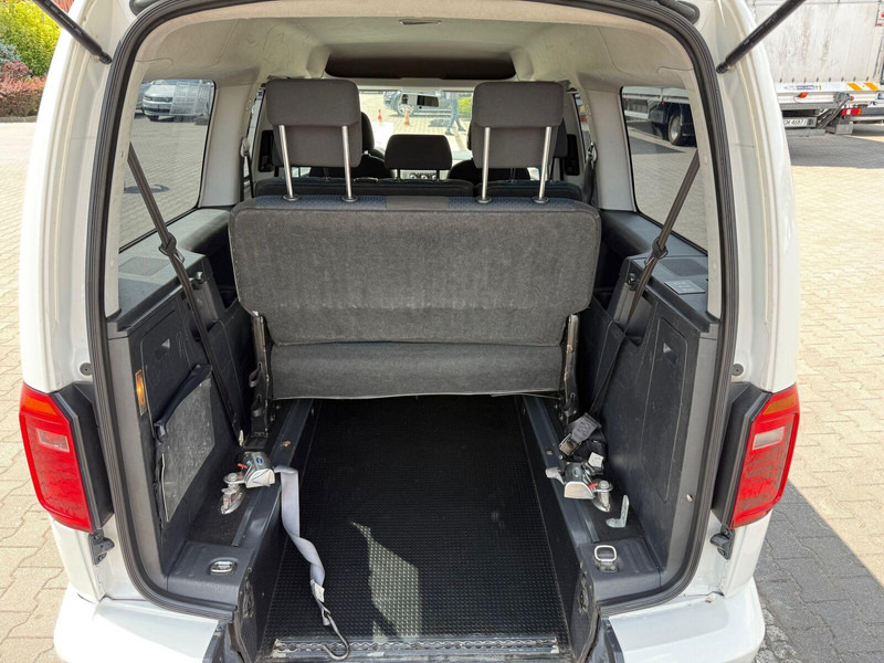 Volkswagen Caddy 2.0 TDI (7-Si.) DSG Maxi Family - Autó: 3 kép. Volkswagen Caddy 2.0 TDI (7-Si.) DSG Maxi Family - Autó: 3 kép.