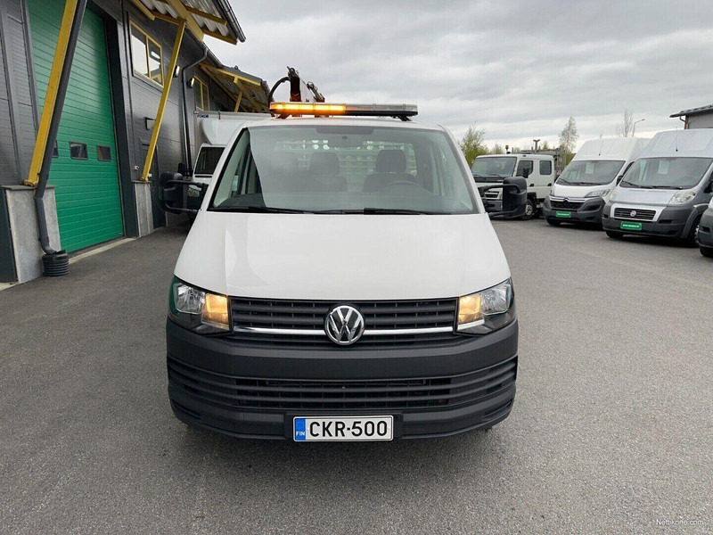 Volkswagen Transporter - Platós kisteherautó: 2 kép. Volkswagen Transporter - Platós kisteherautó: 2 kép.