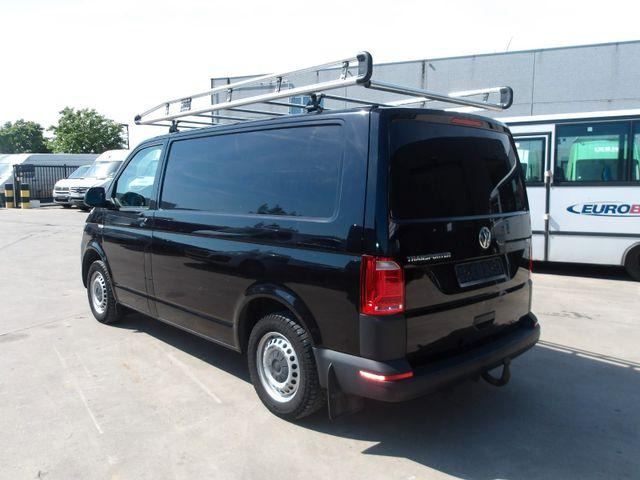 Volkswagen Transporter - Furgon: 4 kép. Volkswagen Transporter - Furgon: 4 kép.