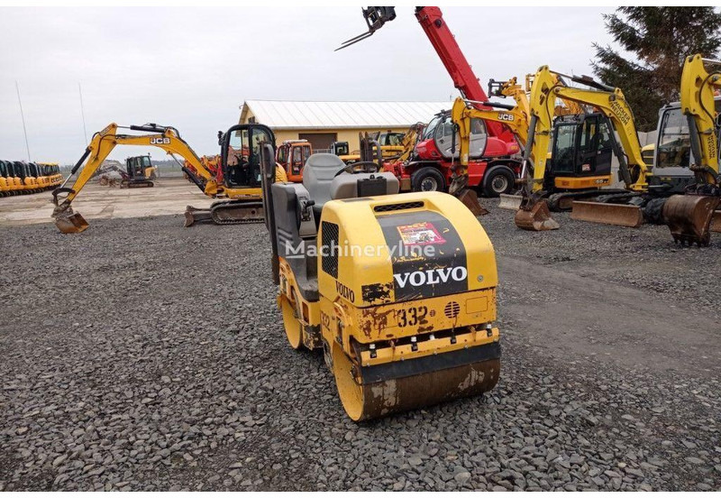 Volvo DD 14S Road roller - Henger: 2 kép. Volvo DD 14S Road roller - Henger: 2 kép.