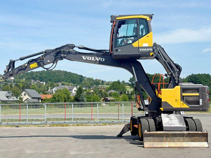 Volvo EW 160 E* Umschlagbagger * TOPZUSTAND - Gumikerekes kotró: 5 kép. Volvo EW 160 E* Umschlagbagger * TOPZUSTAND - Gumikerekes kotró: 5 kép.