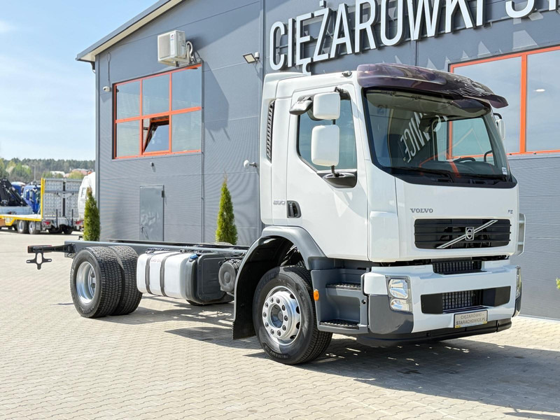 Volvo FE 18.280 FL FM //DAF DAF CF 65.220 E5 // rama pod zabudow - Alvaz teherautó: 4 kép. Volvo FE 18.280 FL FM //DAF DAF CF 65.220 E5 // rama pod zabudow - Alvaz teherautó: 4 kép.