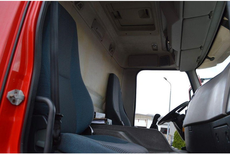 Volvo FE 18.280 - Platós teherautó, Darus autó: 5 kép. Volvo FE 18.280 - Platós teherautó, Darus autó: 5 kép.