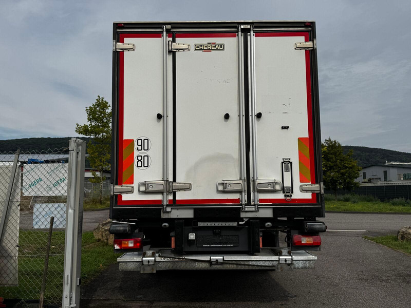Volvo FE 260 - Hűtős teherautó: 5 kép. Volvo FE 260 - Hűtős teherautó: 5 kép.