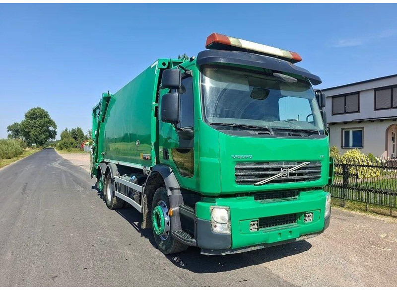 Volvo FE 300 - Dual garbage truck - Szemetesautó: 4 kép. Volvo FE 300 - Dual garbage truck - Szemetesautó: 4 kép.