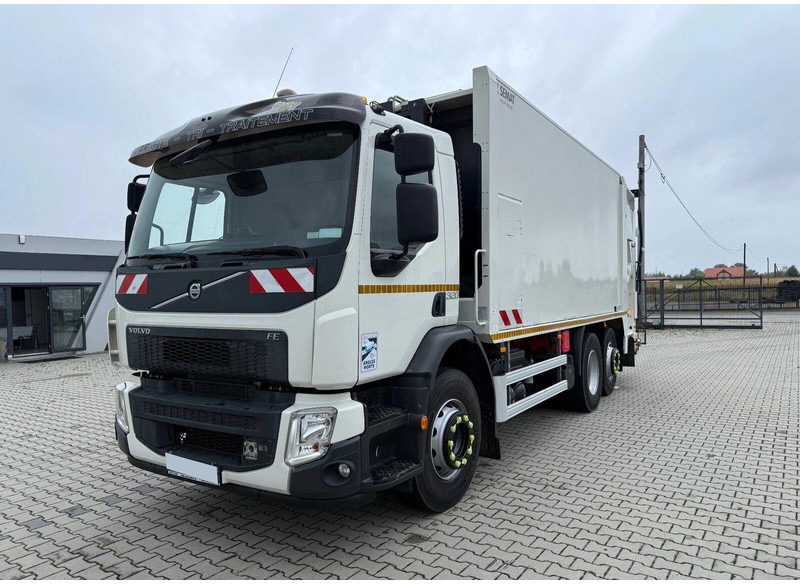 Volvo FE 320 - Garbage truck - Szemetesautó: 1 kép. Volvo FE 320 - Garbage truck - Szemetesautó: 1 kép.